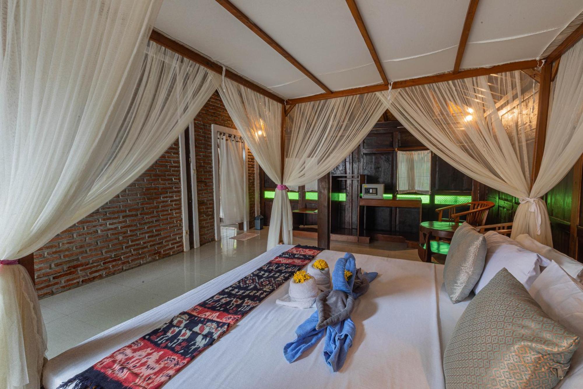 Omah Gili Hotel Gili Air Exterior photo